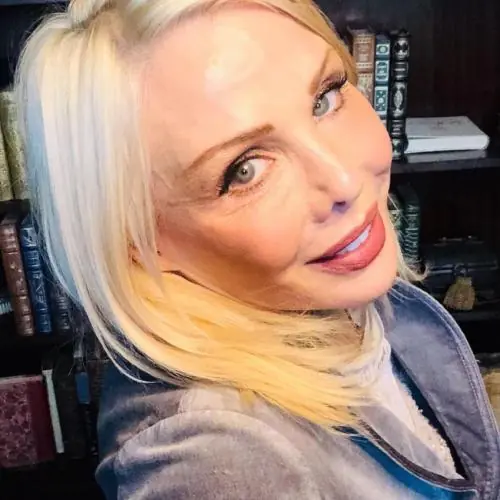 elina image 1